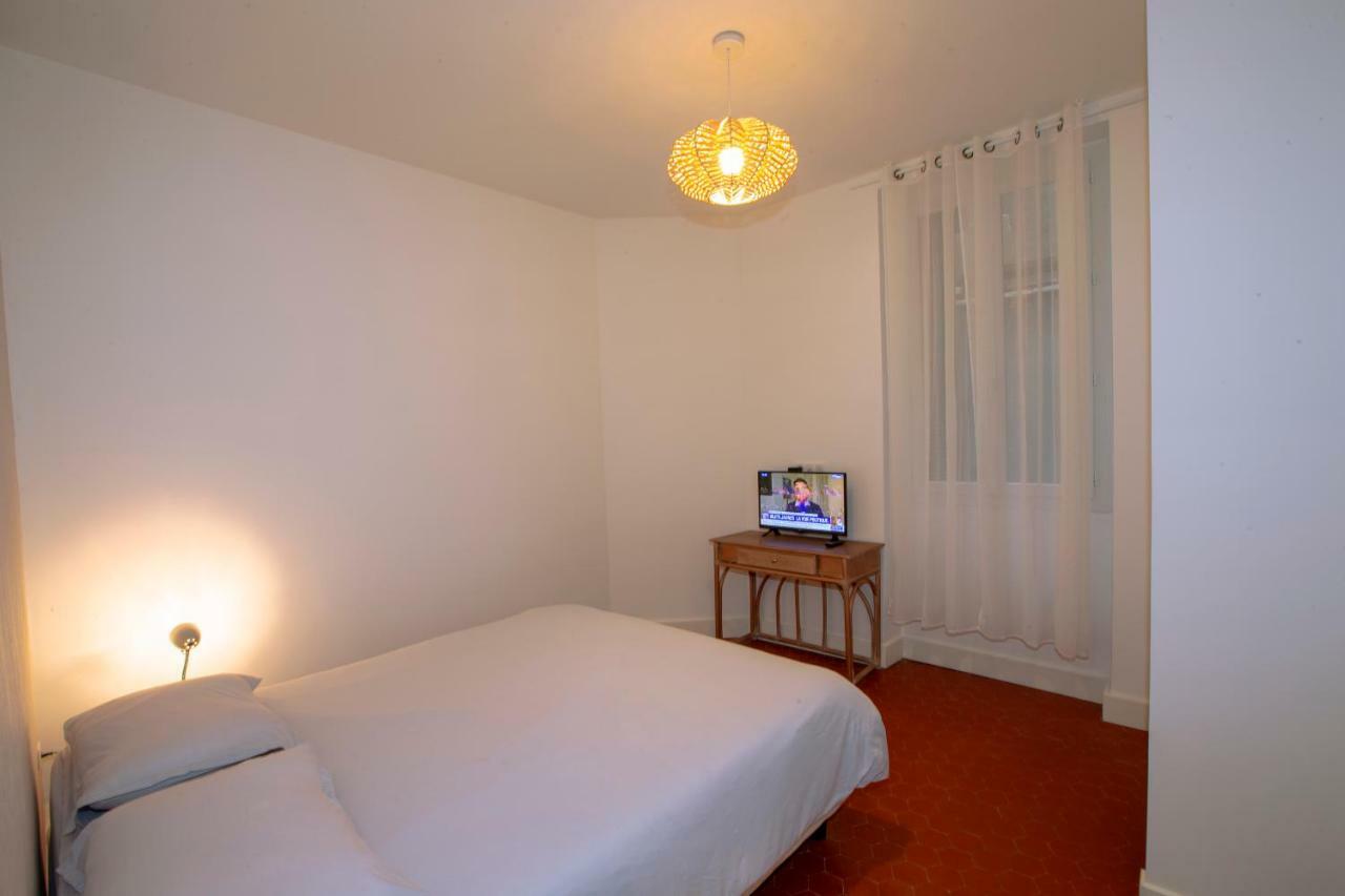 Appartement F3 - Standing Centre Calme Et Climatise *